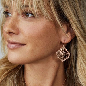 Kendra scott kirsten deals earrings