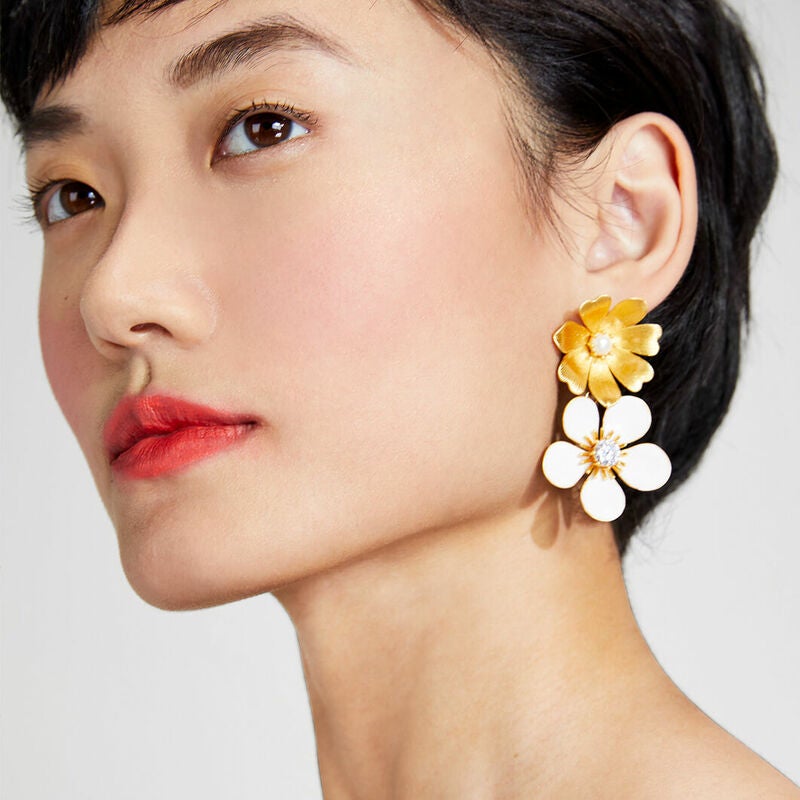 Kate Spade Pearls On Pearls Flower Gold White Stud Earrings on-trend Jewelry  - Neel, Robinson & Stafford, LLC - Providing excellent service for over 21  years.